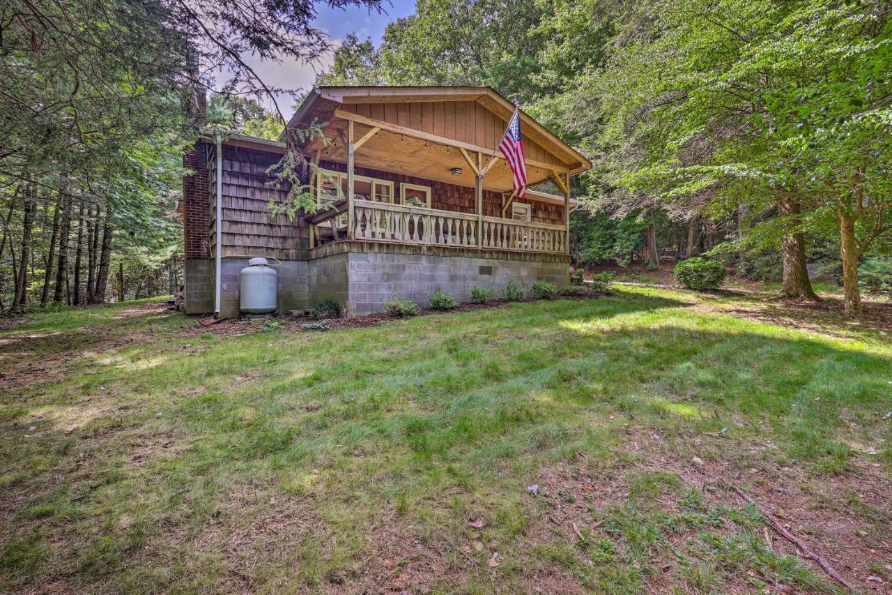 Peaceful Roaring Gap Retreat With Fire Pit And Patio! Villa Exterior photo